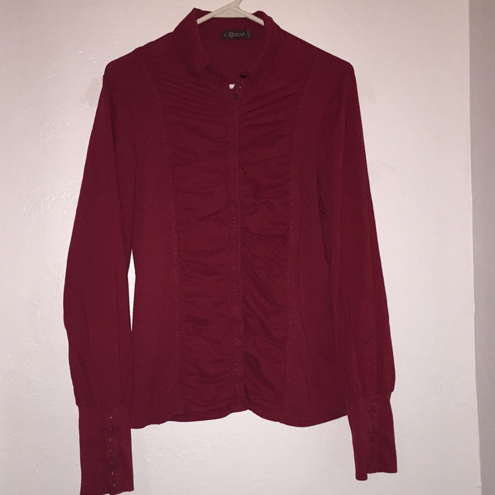 Unique snap shirt. Retro looking. Extra large.